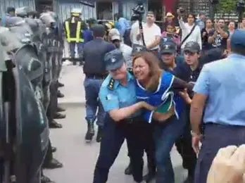 Desalojo en el Instituto de Viviendas del Chaco