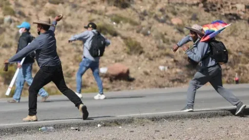 Cancillería alerta a argentinos viajeros y residentes en Bolivia