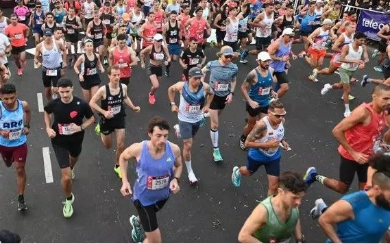 Más de 14 mil corredores participaron de una nueva edición de la Maratón de Buenos Aires