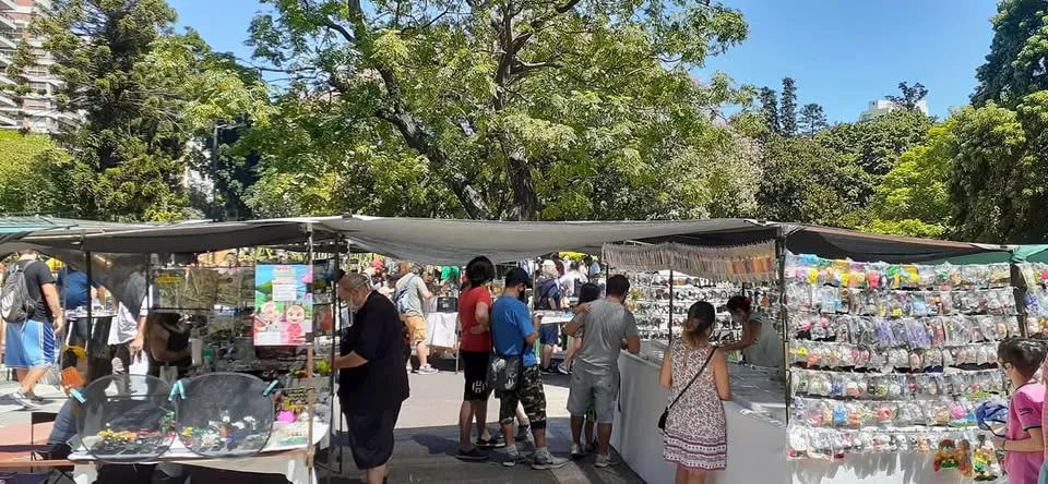 Parque Rivadavia: Martes Menta, Los Minimals y Club Astrolabio