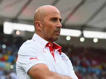 Sampaoli expresó que su contrato en Sevilla tiene muchas aristas que permiten salir o quedarse