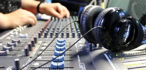 El operador de radio organiza a los que hablan” – Radio Nacional