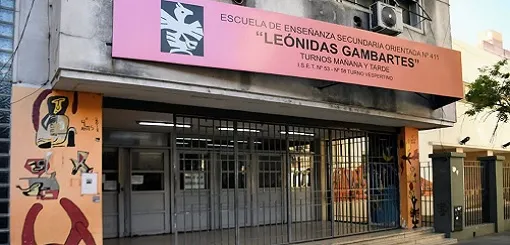 Preocupación por piojillos de palomas en una escuela rosarina