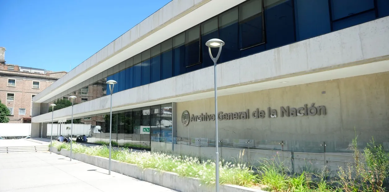 En el Día del archivista conversamos con el director del Archivo General de la Nación