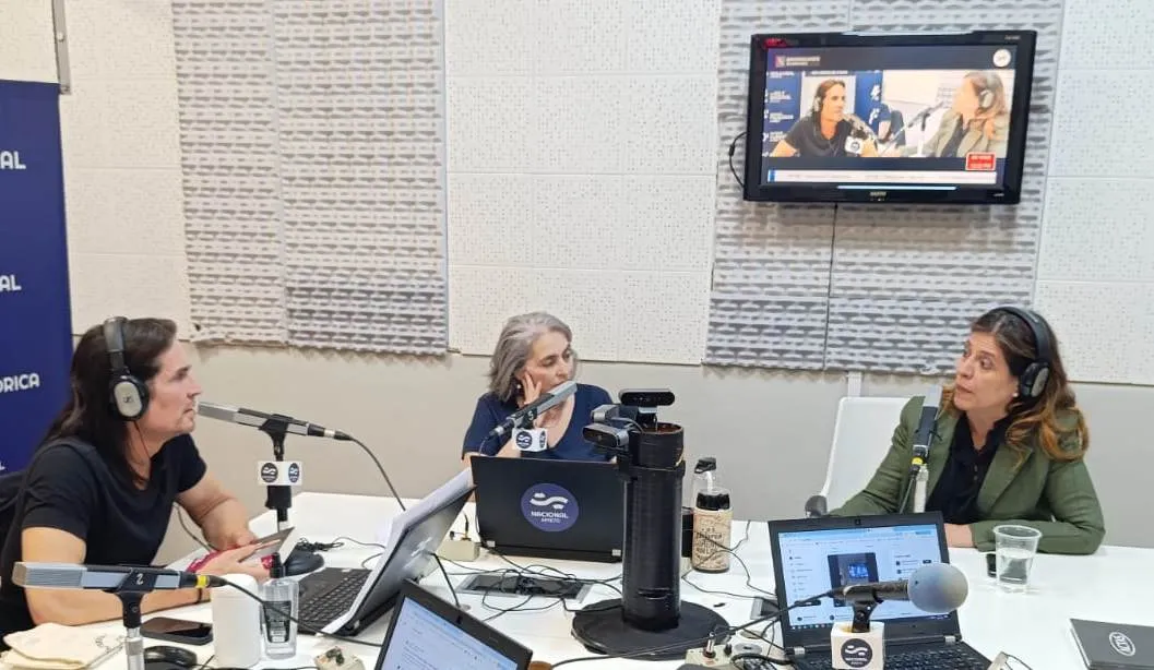 "Cuando escribís los personajes de los libros se te meten adentro, queda siempre la sensación de conocerlos"