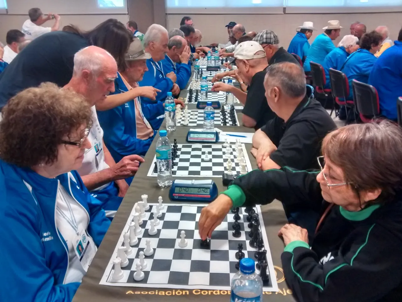 Abuelos de Chubut obtuvieron medallas de plata y bronce en los Juegos Evita Nacionales realizados en Córdoba.