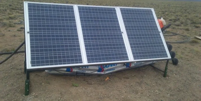Instalación de bombas solares en la meseta de Chubut.-