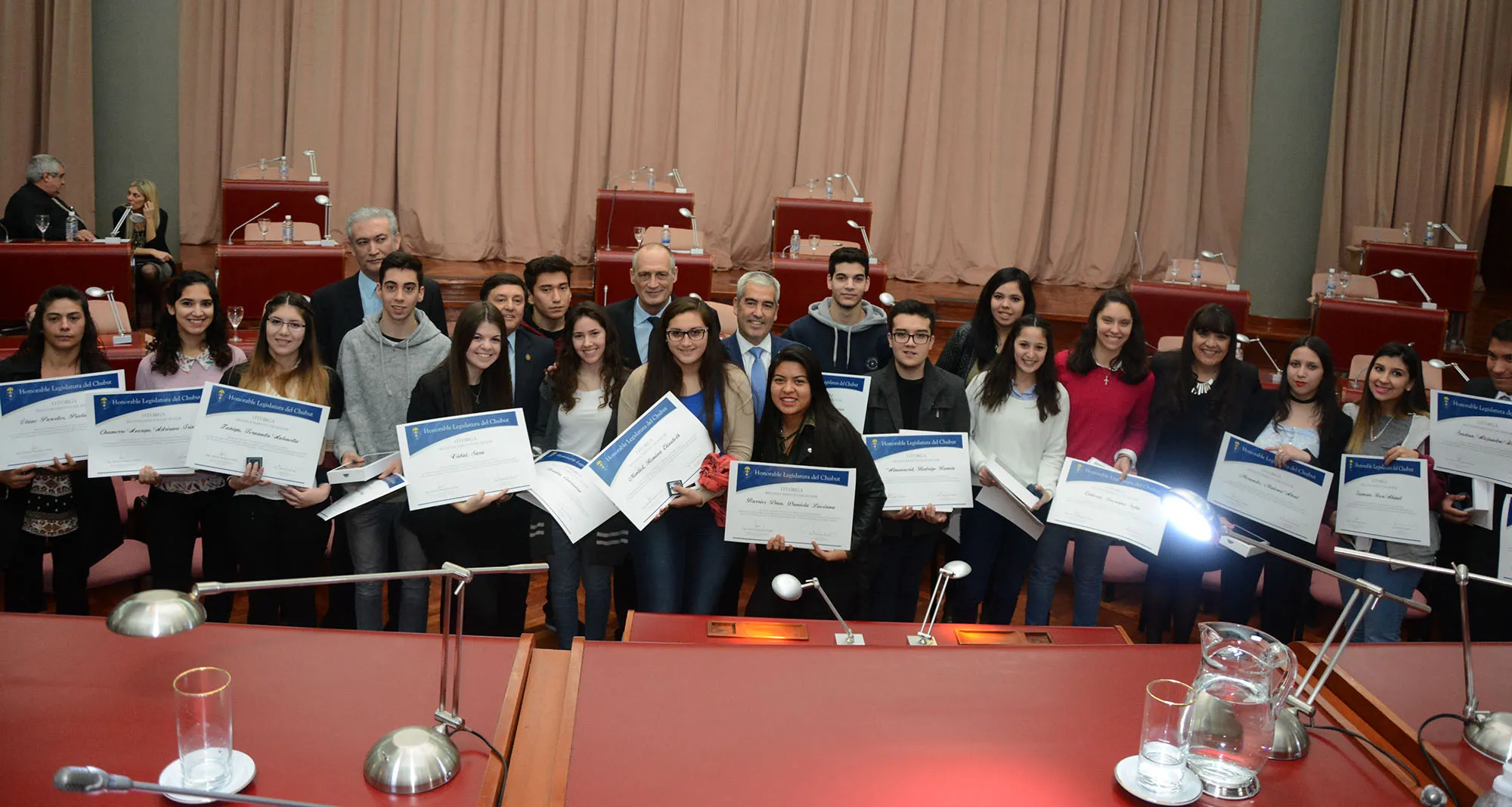 Reconocimiento a egresados con los más altos promedios de Chubut.