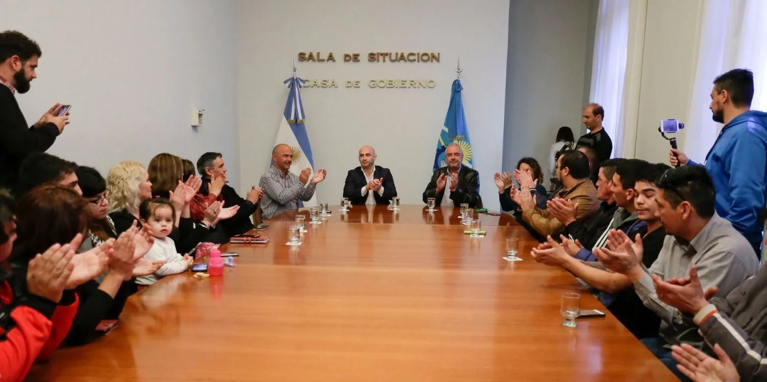 Provincia firmó acuerdo con Cooperativas de trabajo