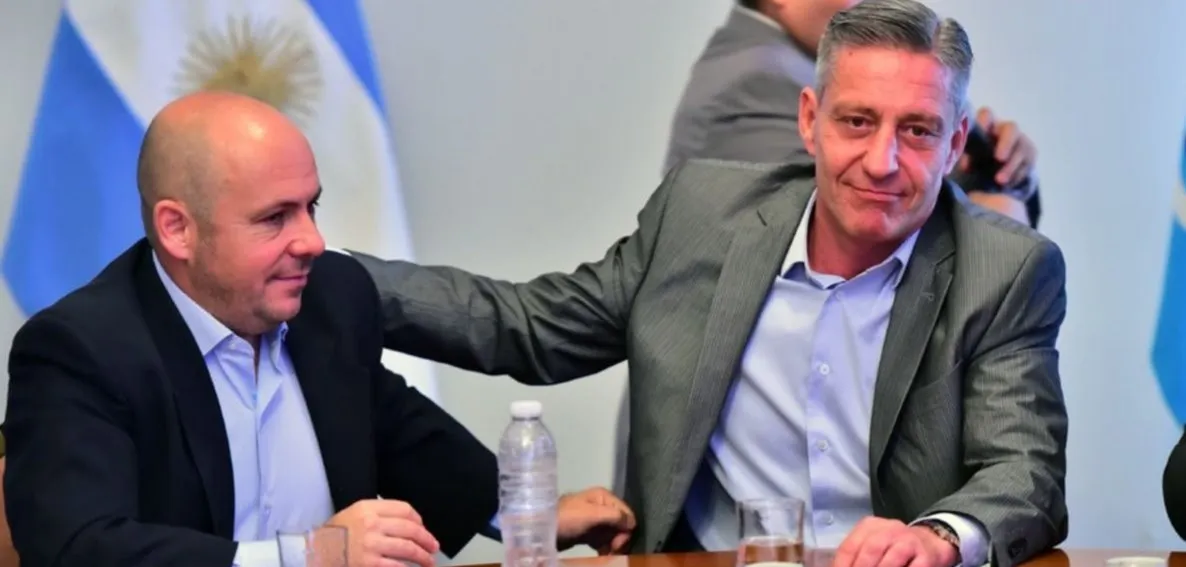 Sastre dice que no se baja de la precandidatura a Gobernador