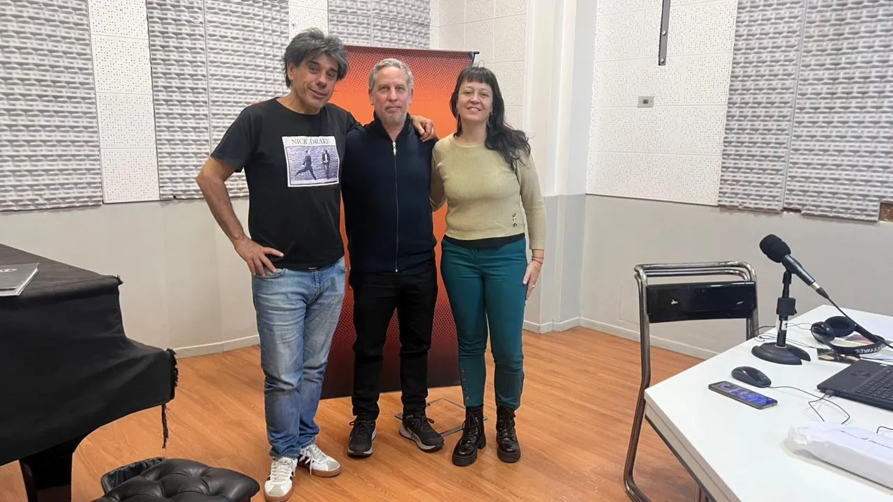 Guillermo Martínez: “El escritor y el matemático crean del mismo modo, en un cielo platónico”