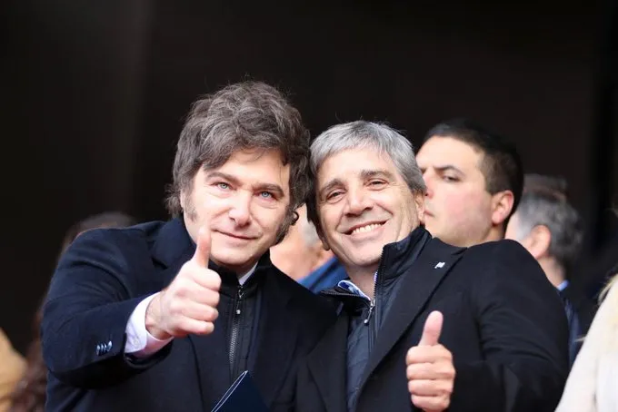 Javier Milei celebró el nuevo índice de la inflación y elogió a Caputo
