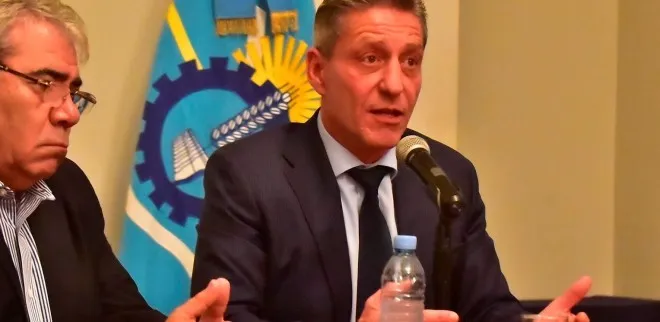 El gobernador Arcioni anunció la salida del pago escalonado