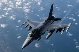 El gobierno cerró la compra de aviones F-16